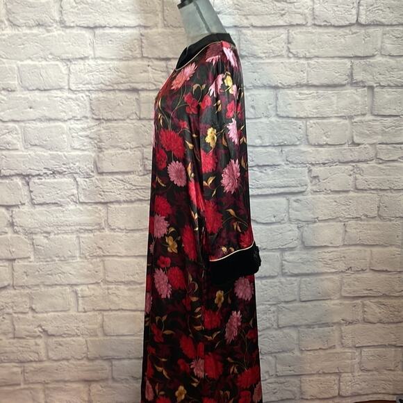 Vintage Halston geisha inspired dressing gown/robe - Picture 3 of 9